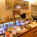 瓦尔泽海姆膳食公寓酒店